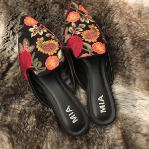 Embroidered slip on mules